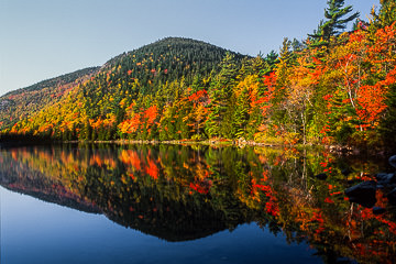AM-LA-32&nbsp;&nbsp;&nbsp;&nbsp;&nbsp;&nbsp;&nbsp;&nbsp; Autumn Colors At Bubble Pond, Acadia National Park, Maine