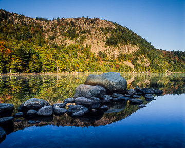 AM-LA-013&nbsp;&nbsp;&nbsp;&nbsp;&nbsp;&nbsp;&nbsp;&nbsp; Morning Reflections At Echo Lake, Acadia National Park, Maine