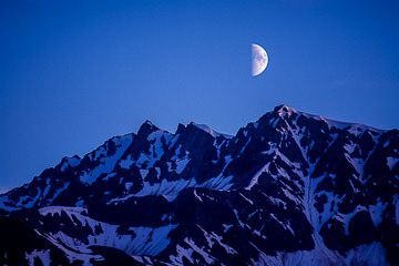 AM-LA-01&nbsp;&nbsp;&nbsp;&nbsp;&nbsp;&nbsp;&nbsp;&nbsp; Moonrise Over Takshanuk Mountains, Haines Highway, Alaska