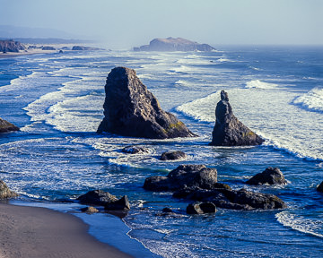 AM-LA-015&nbsp;&nbsp;&nbsp;&nbsp;&nbsp;&nbsp;&nbsp;&nbsp; Sea Stacks, Bandon Beach, Oregon